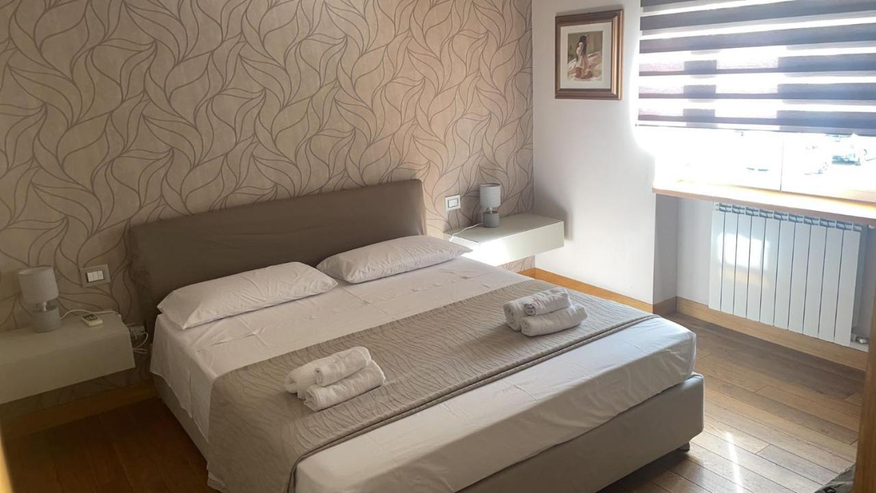 Apartamento La Casa Di Andrew Nápoles Exterior foto